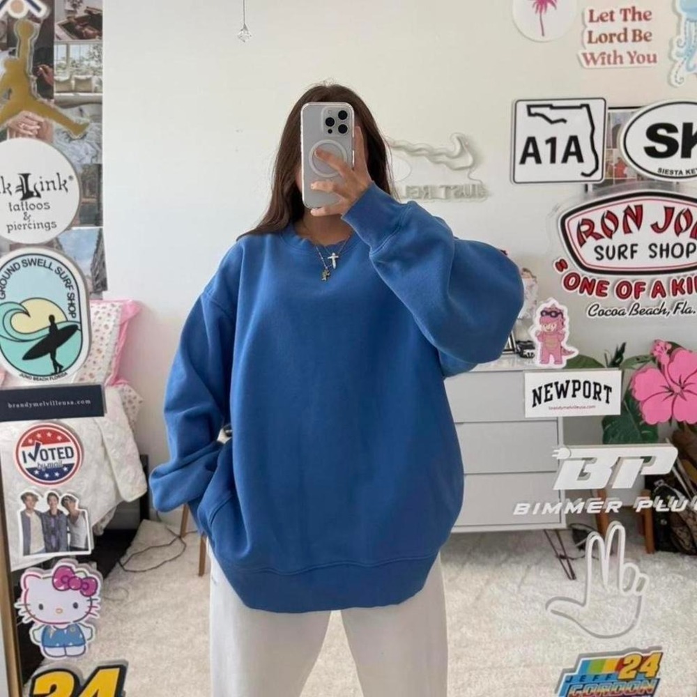 blue aritzia boyfriend fit sweatshirt